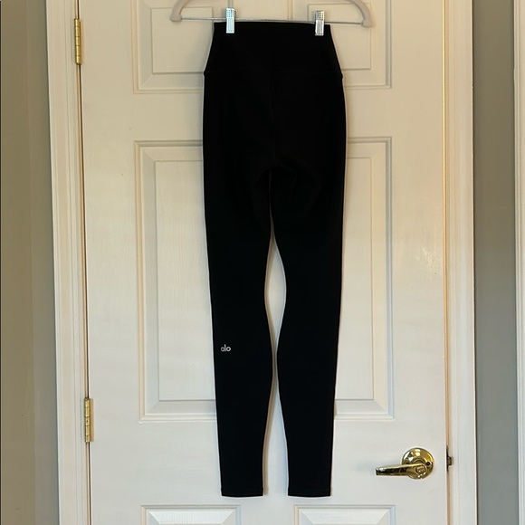 Alo Yoga High Waist Solid Vapor Legging - Picture 3 of 7